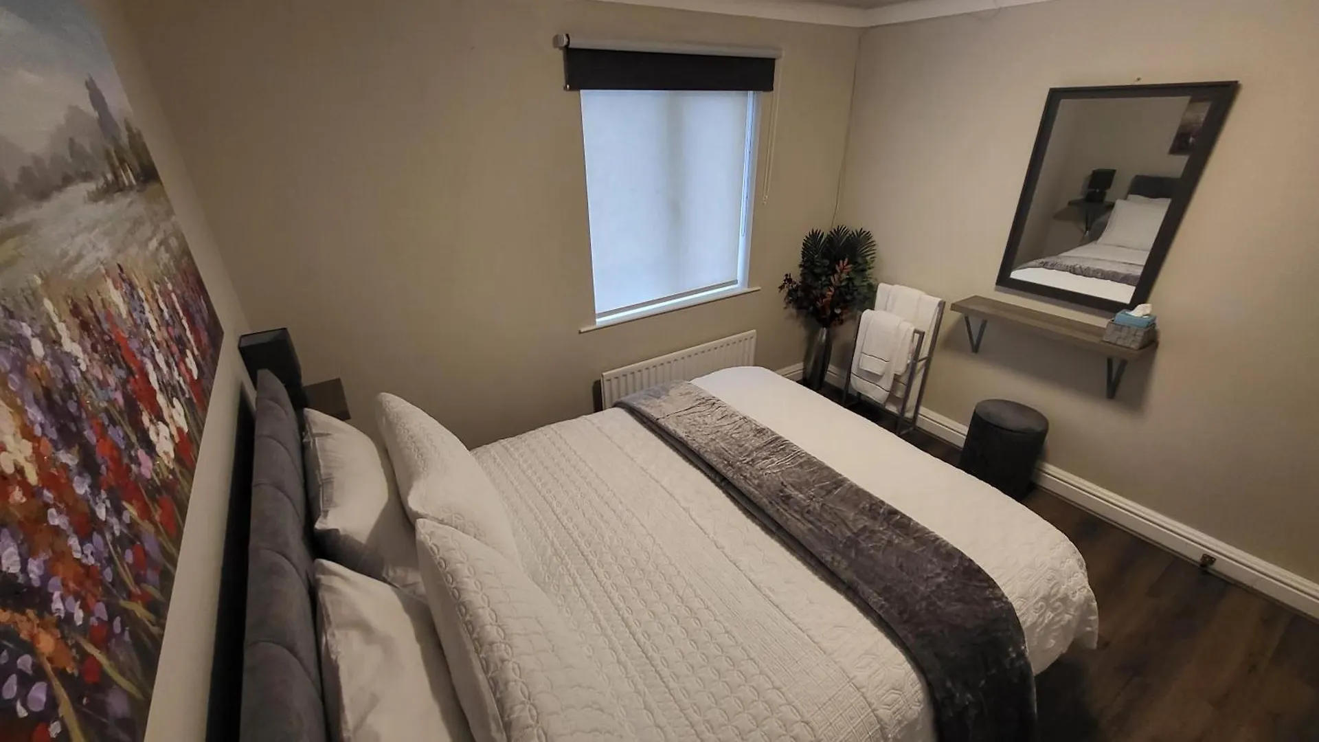 Peaceful Waterfront Apartment, Private Parking, Hull Marina Kingston upon Hull Apartment
